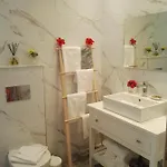 بيت للعطل Bouganville Stegna أرخانجلوس