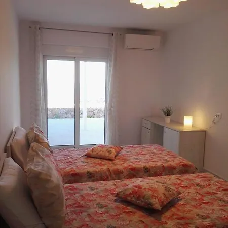 Bouganville Stegna *