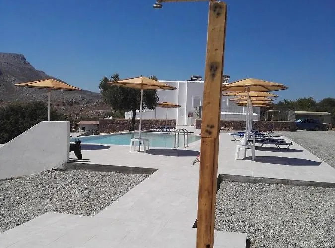 Bouganville Stegna Сasa de vacaciones *