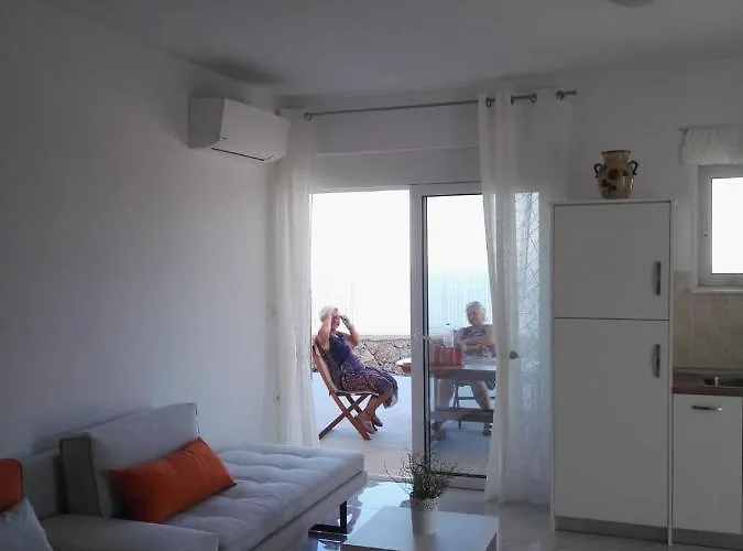 Ferienhaus Bouganville Stegna *